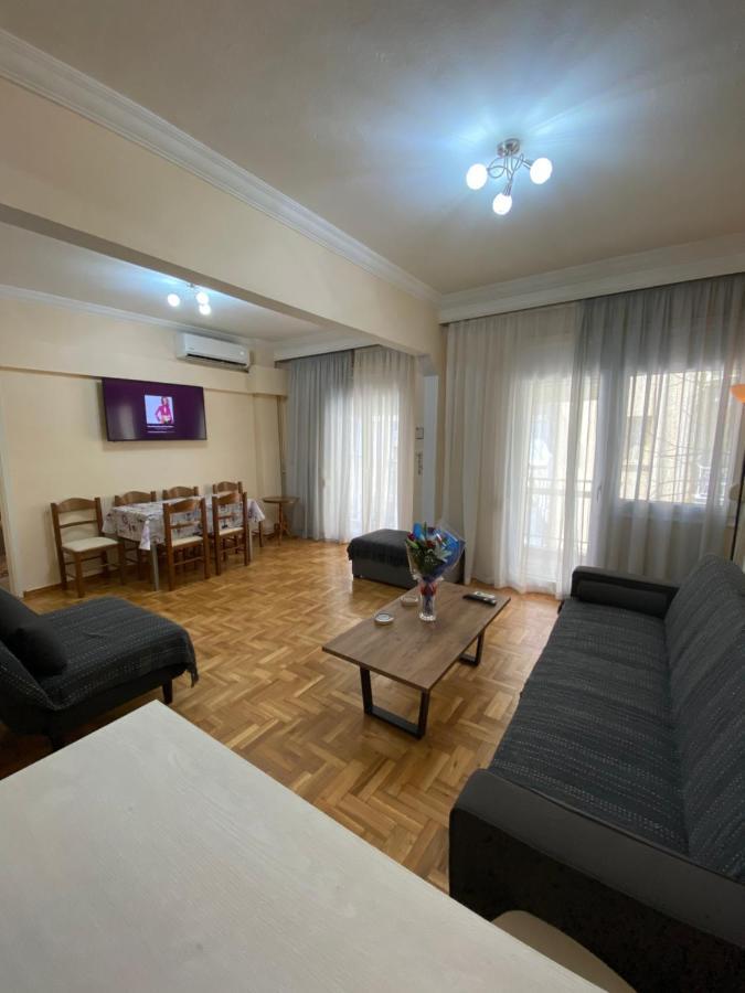 Beautiful Apartment In The Center Of Thessaloniki Buitenkant foto