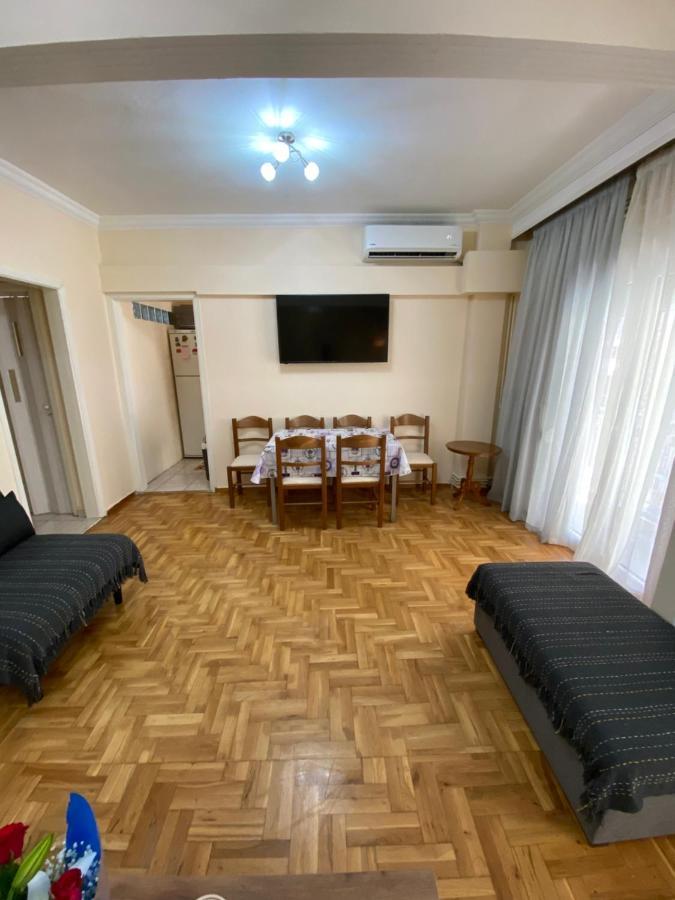 Beautiful Apartment In The Center Of Thessaloniki Buitenkant foto