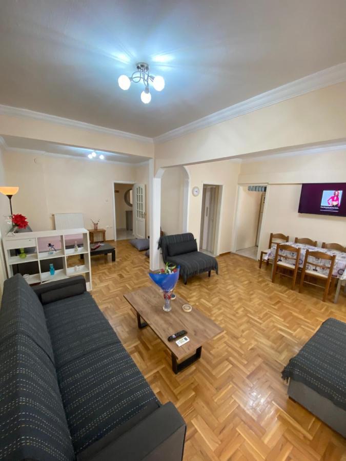 Beautiful Apartment In The Center Of Thessaloniki Buitenkant foto
